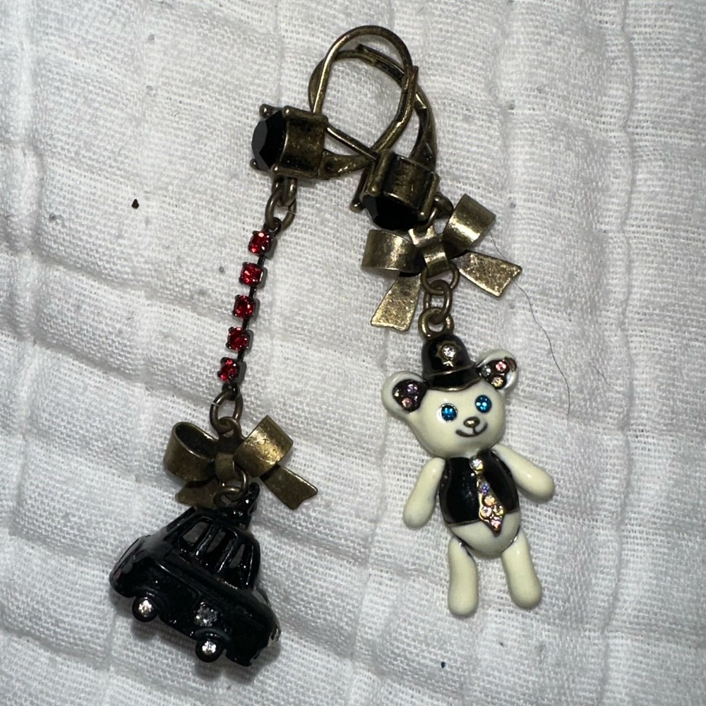 ADORABLE & RARE Betsey Johnson Police Officer Bear and Cop Car Earrings - Picture 2 of 5